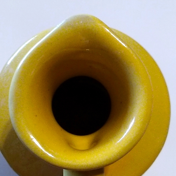 Frankoma Sunflower Yellow Vase - Picture 6 of 6